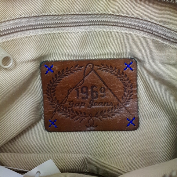 GAP Woven Mini Shoulder Bag - Picture 4 of 5